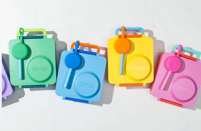 Sztućce do lunchboxa Omie zielone niebieskie